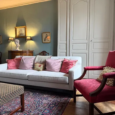 L Epernon Bed & Breakfast