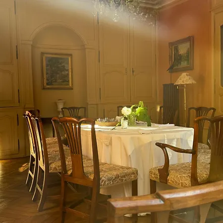 Bed & Breakfast L Epernon
